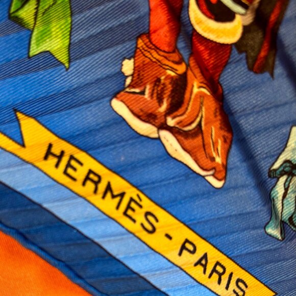 Hermes Plisse Kachina Scarf - Picture 5 of 13